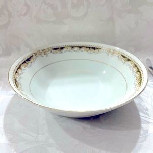 QUEEN ANN Signature Collection Serving Bowl 9” Made in Japan. A1627.